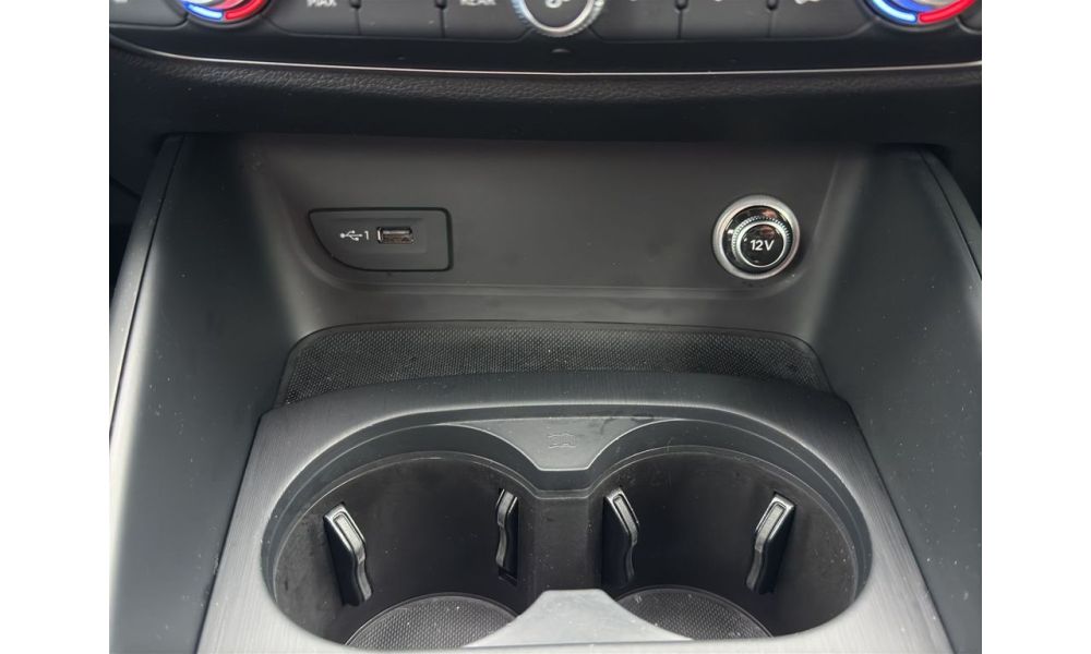 848586