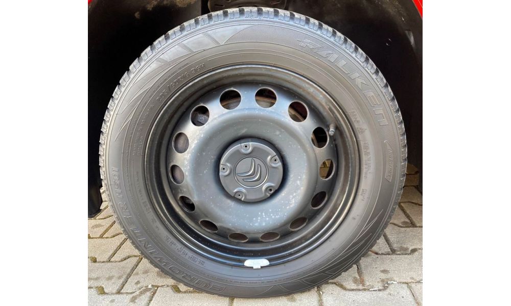 739653