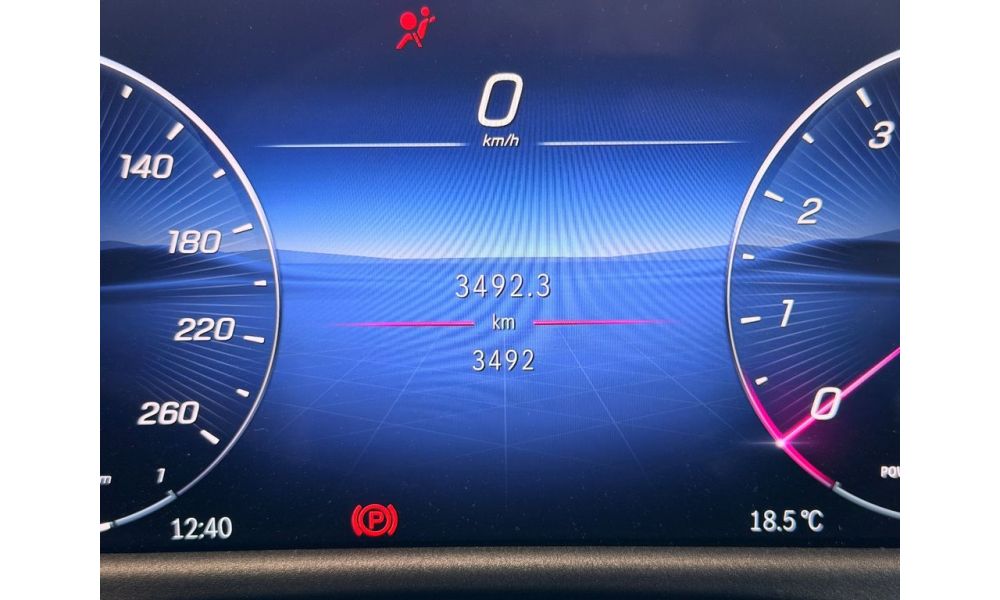 715637