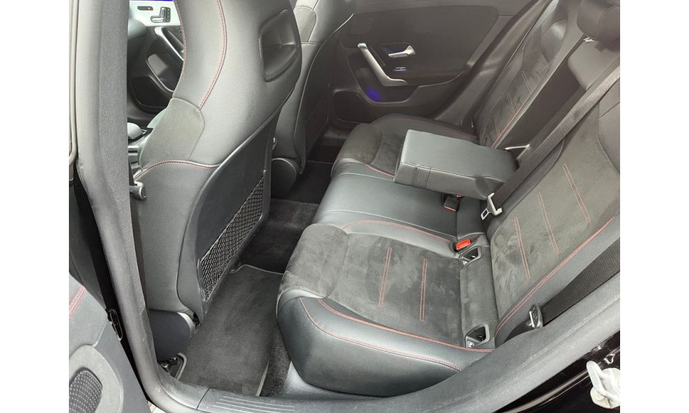431690