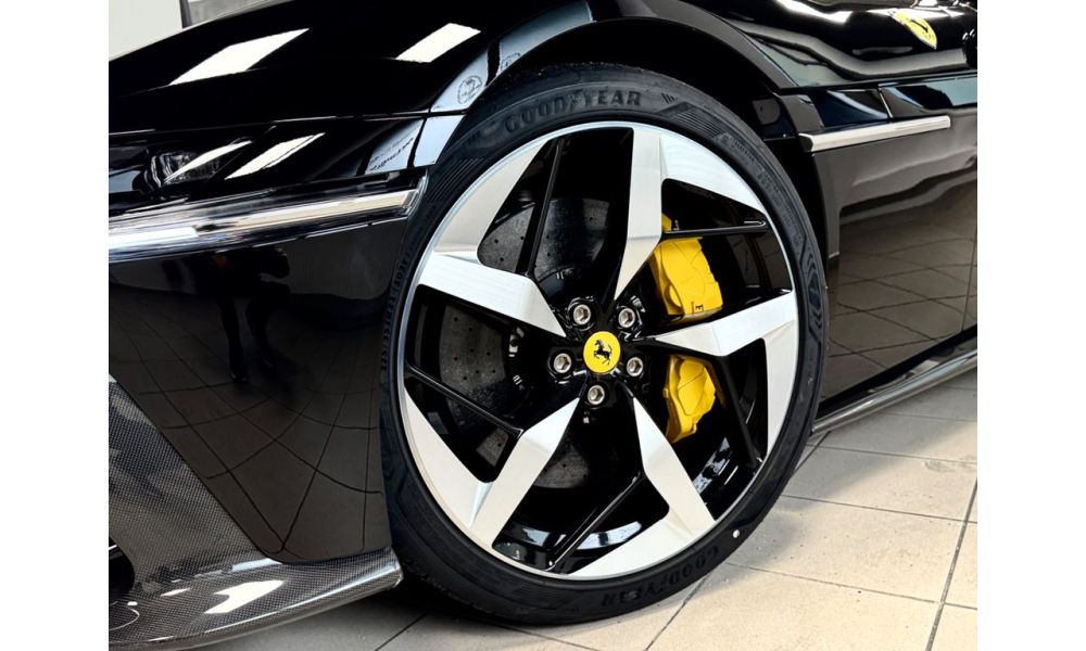349477