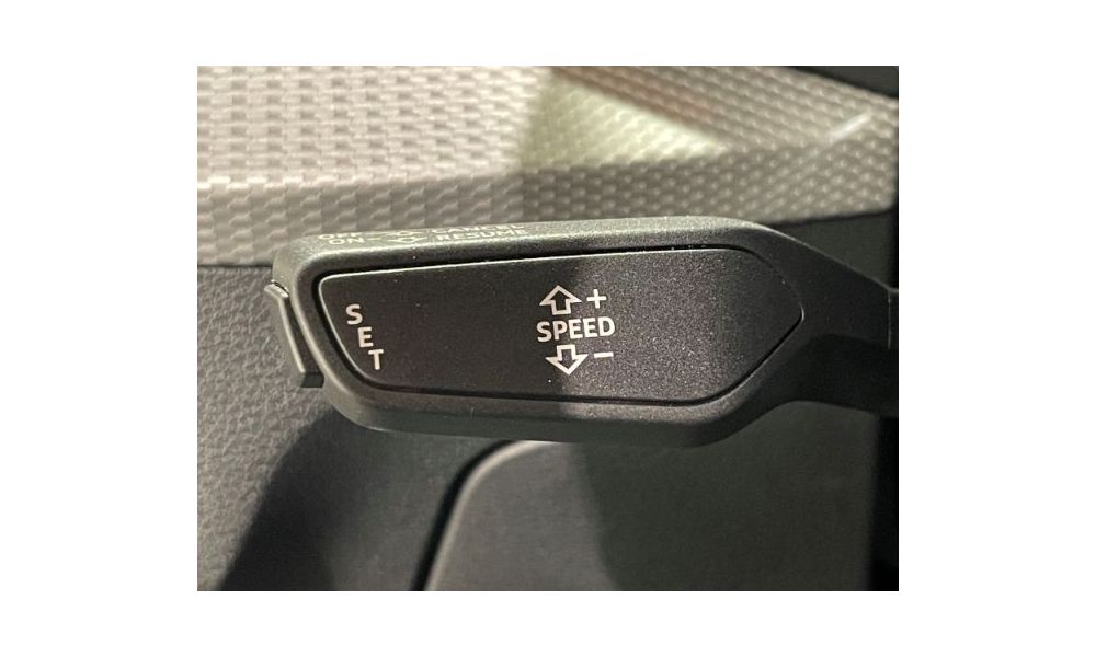 576982