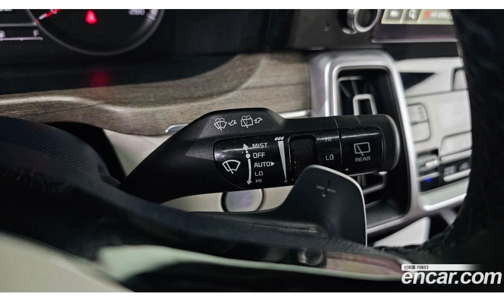 898066