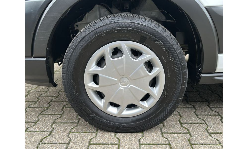 905839
