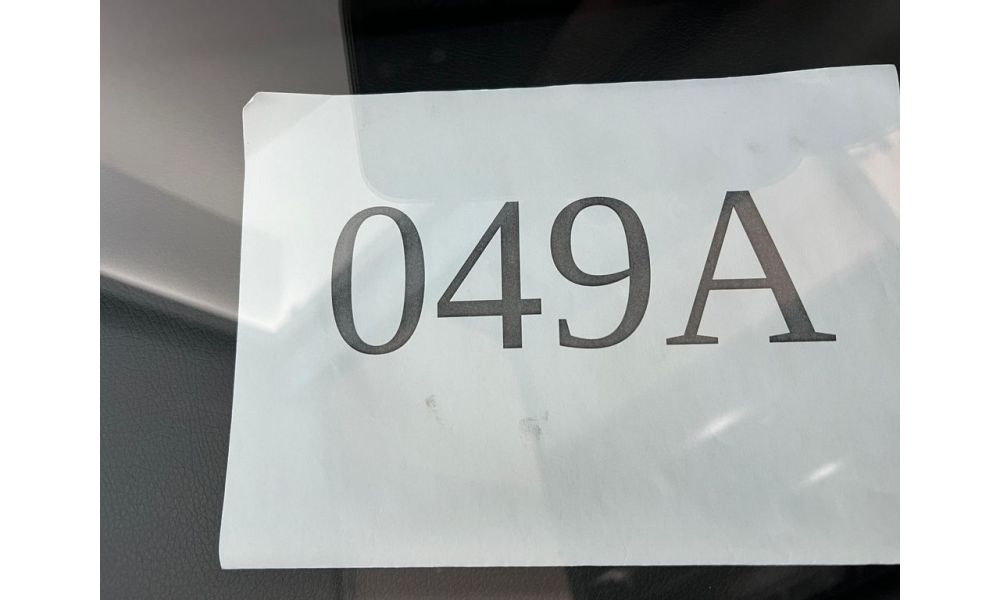 698541