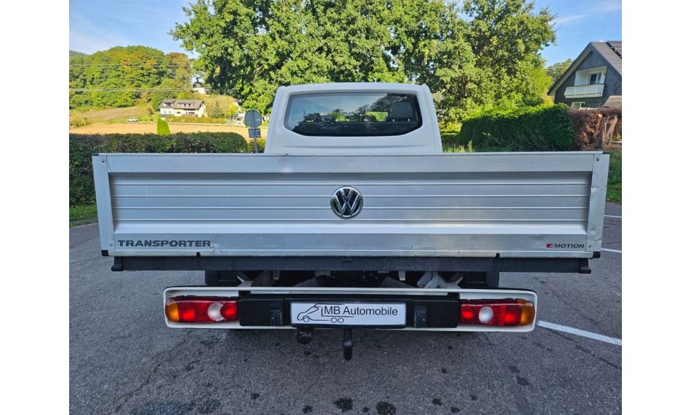 882046