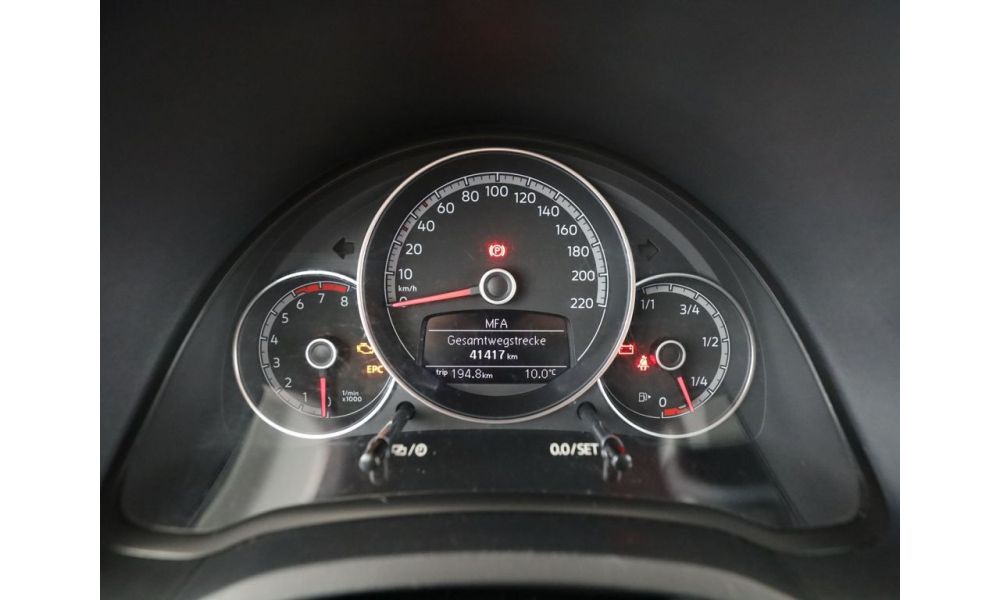 627030