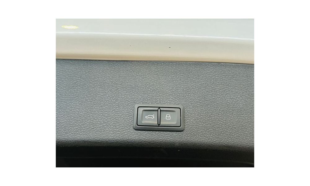 650899