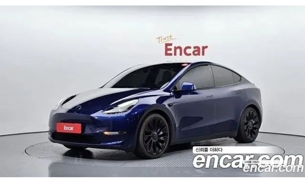 556977
