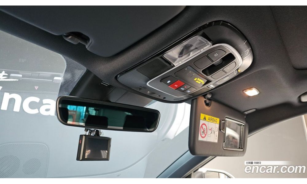902889