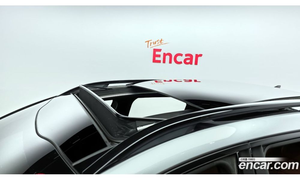 643631