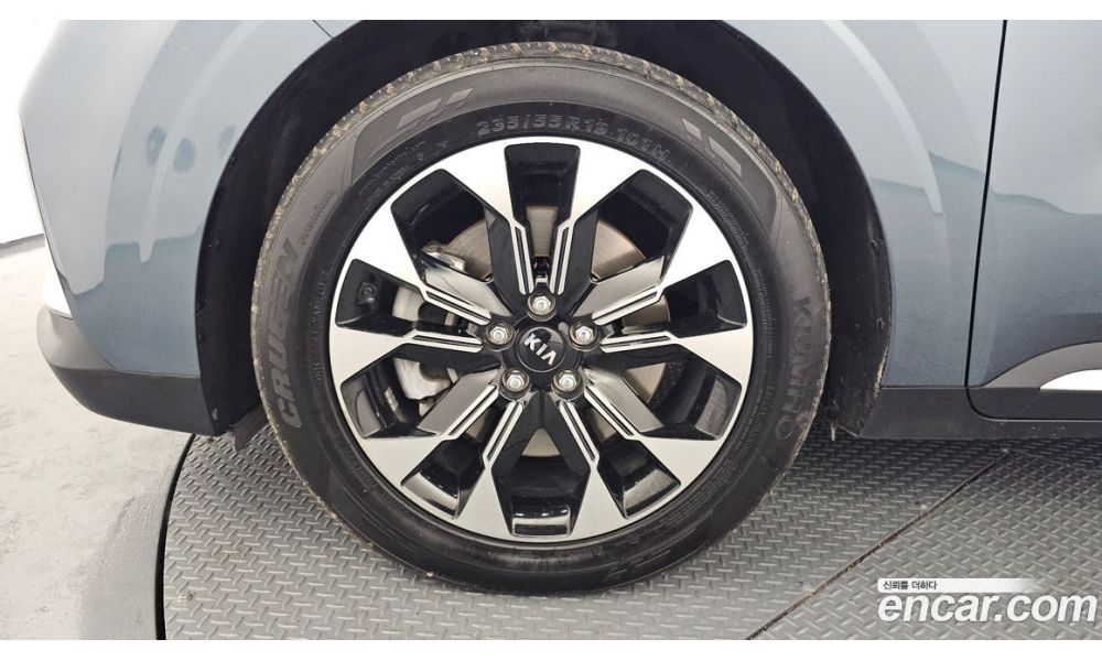 926903