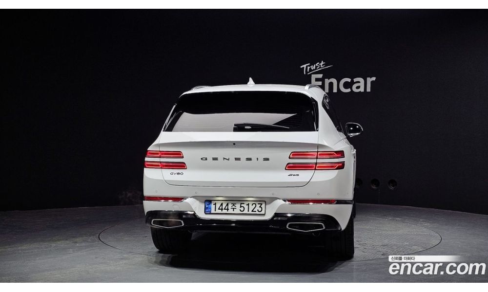 852220