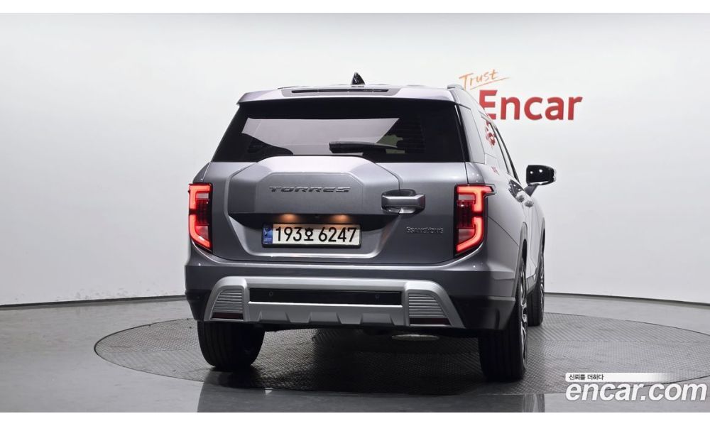 157127