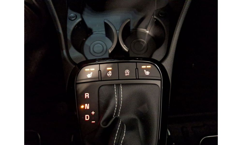 597679