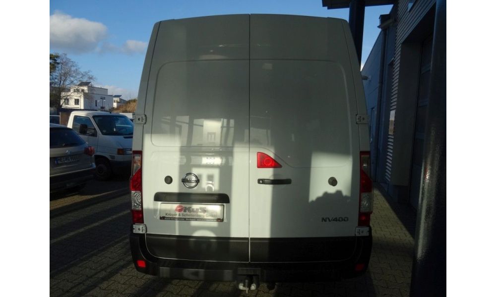 701649