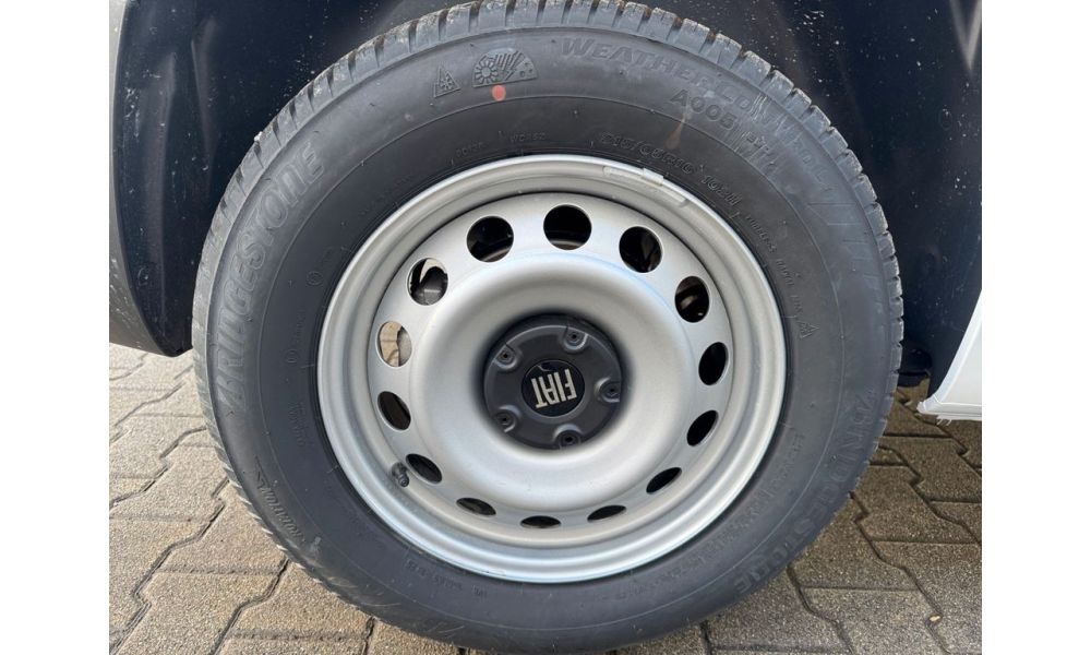422378