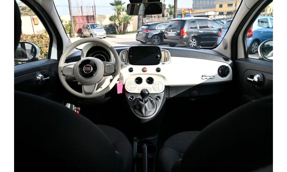 653889
