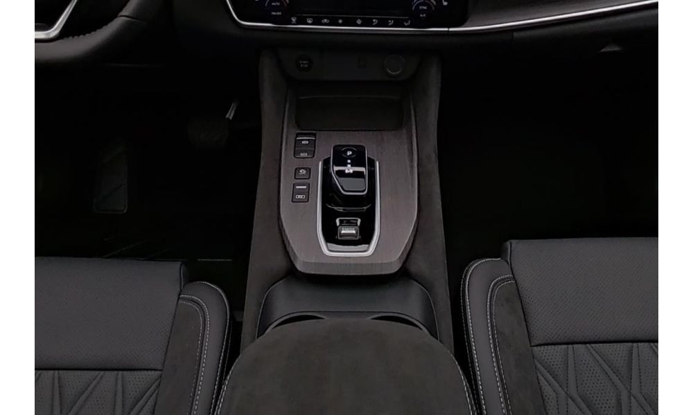 332860