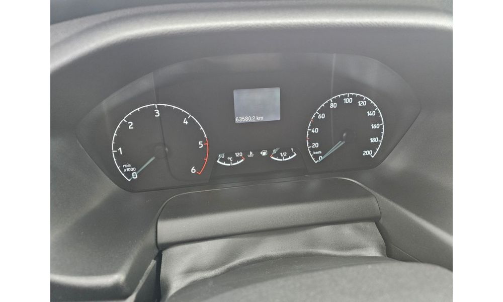 738931