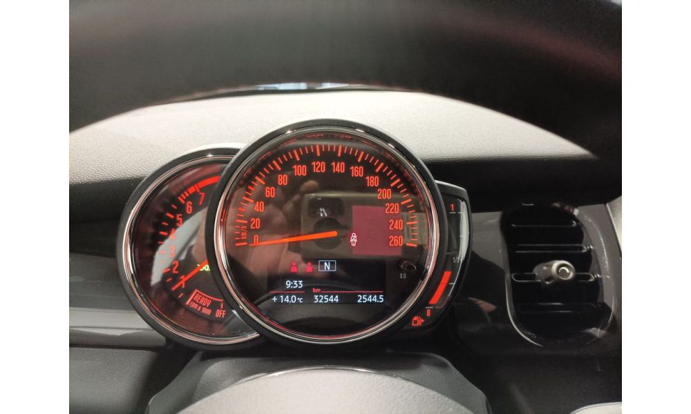 223000