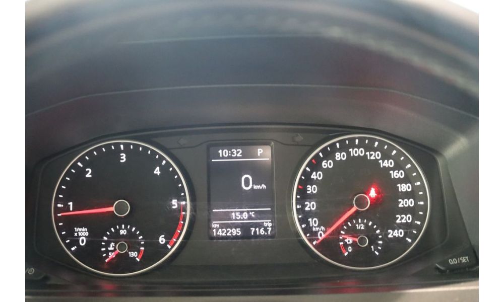470000