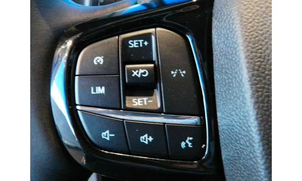974747
