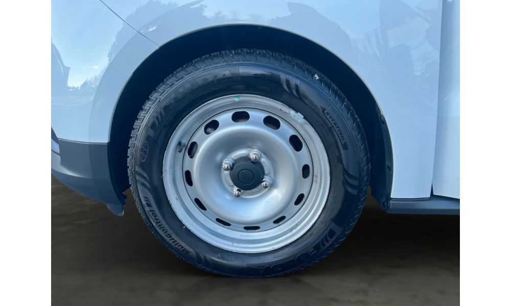 25843