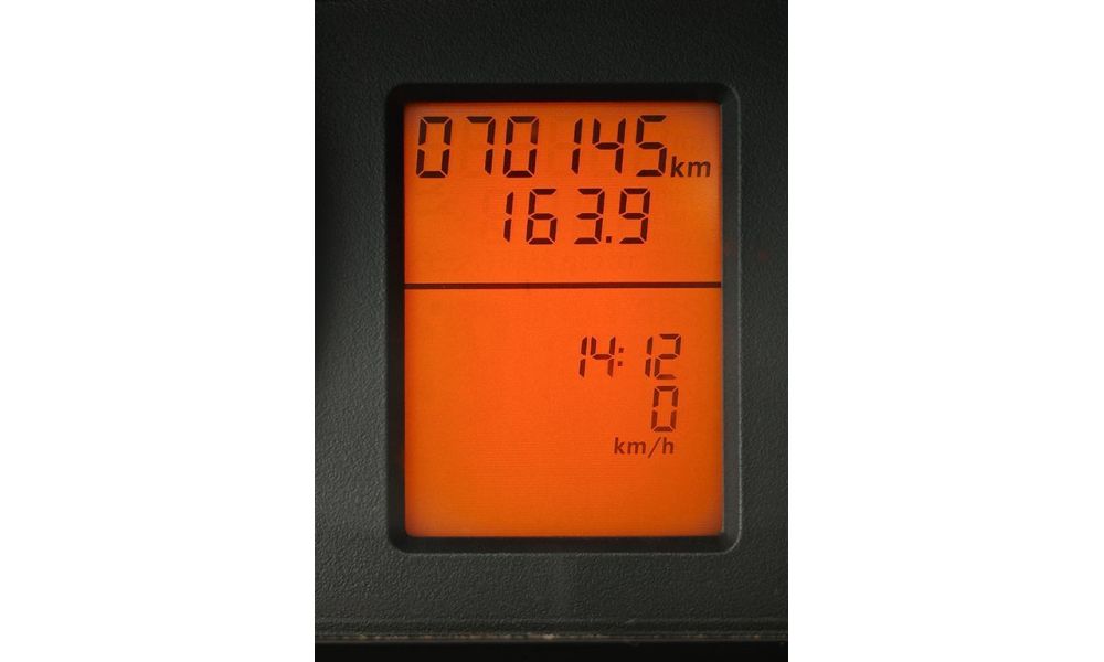 437924