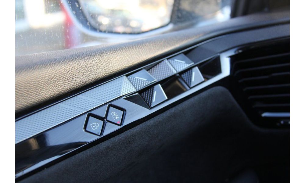 628207