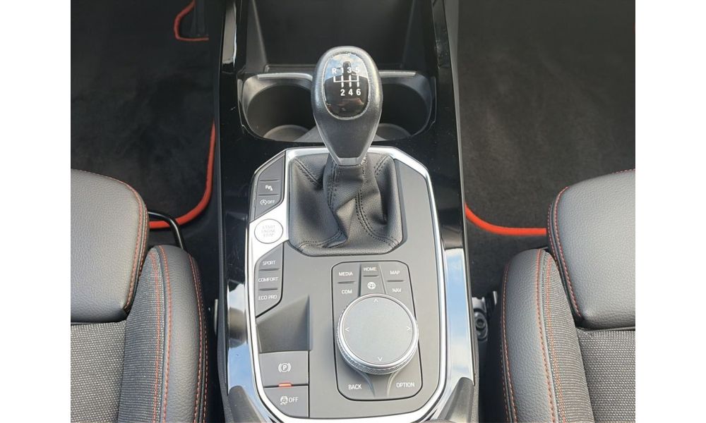 677607