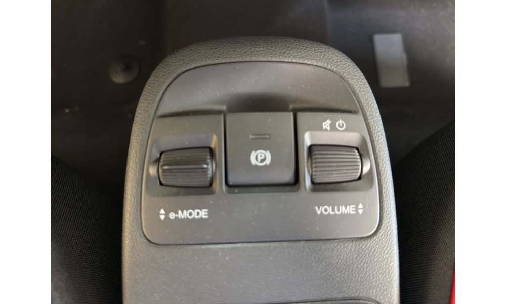 748382