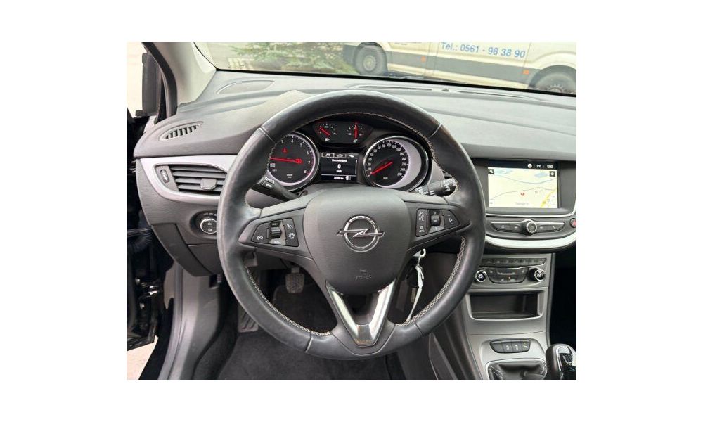 891735