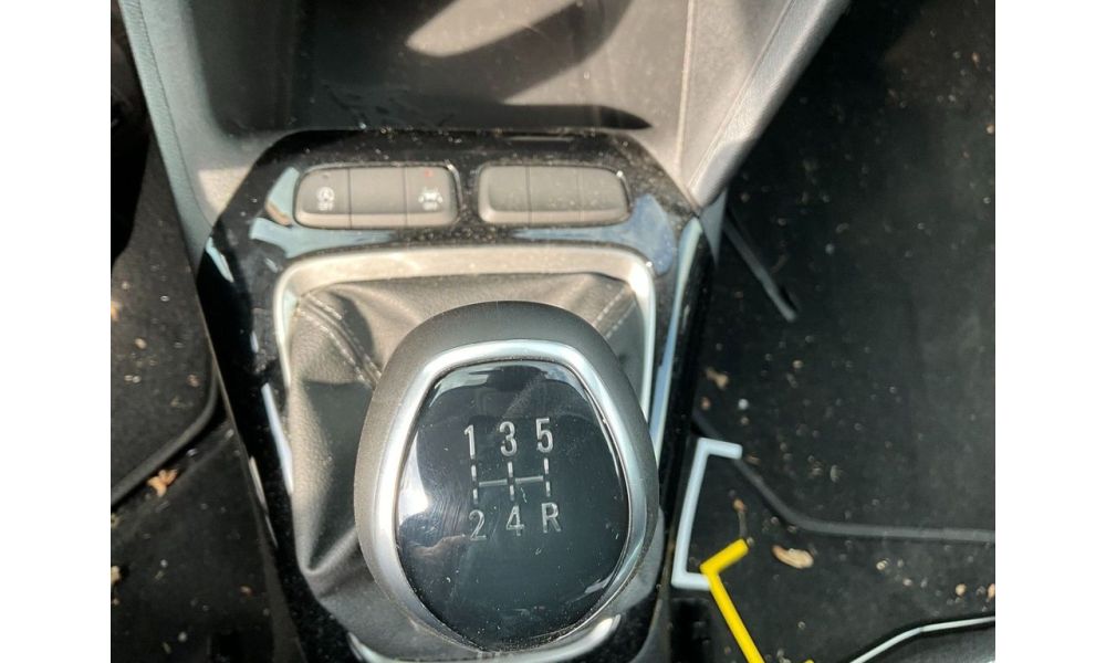 911813