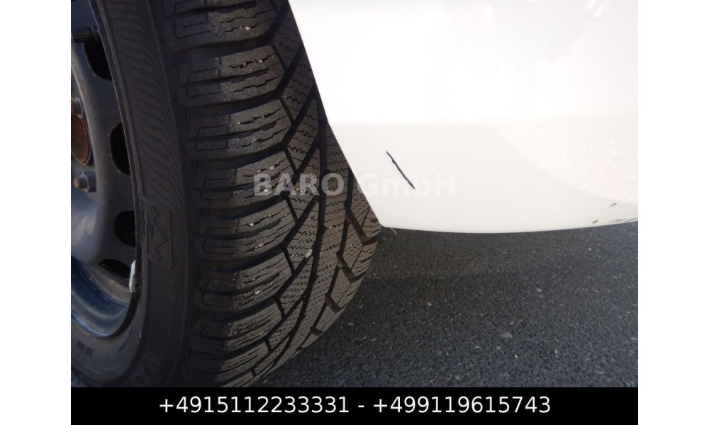 979058