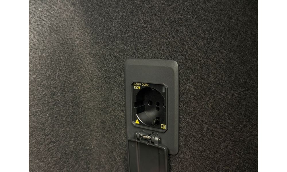 960205