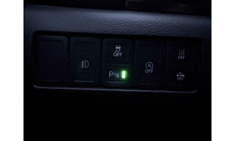 938886