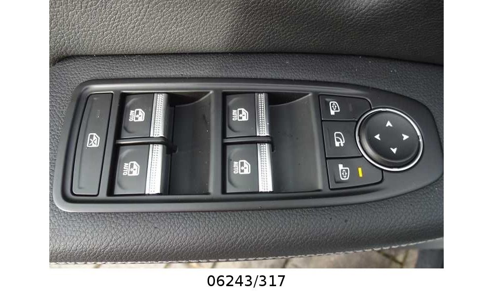 293033