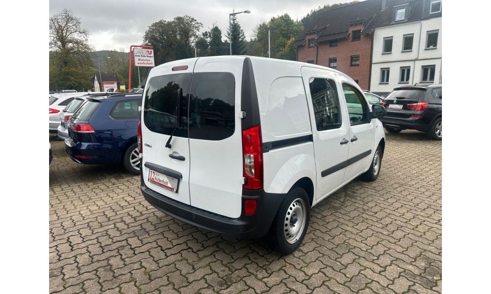 975367