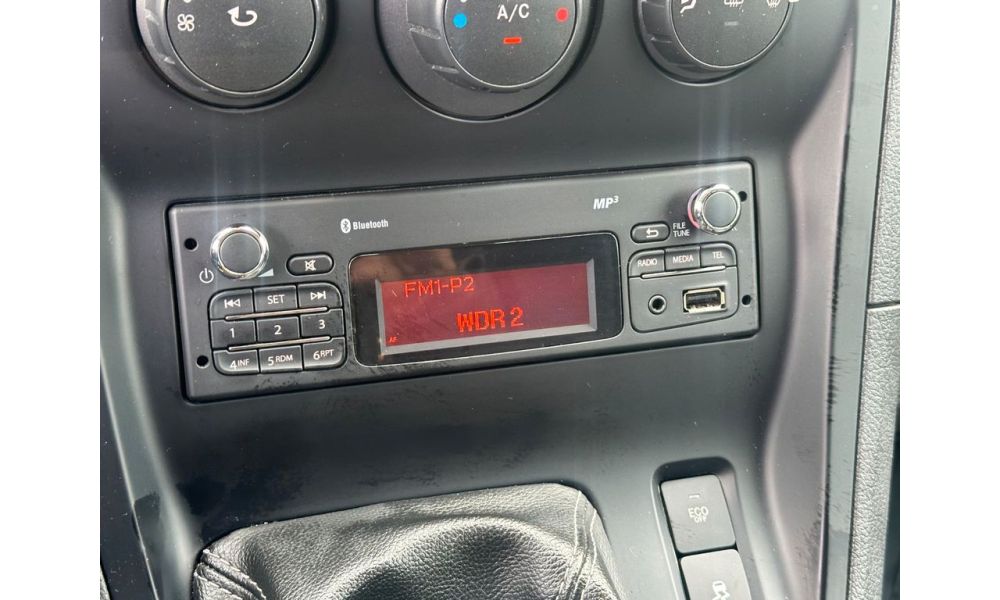 880942