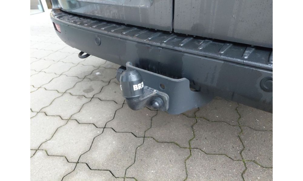 625740
