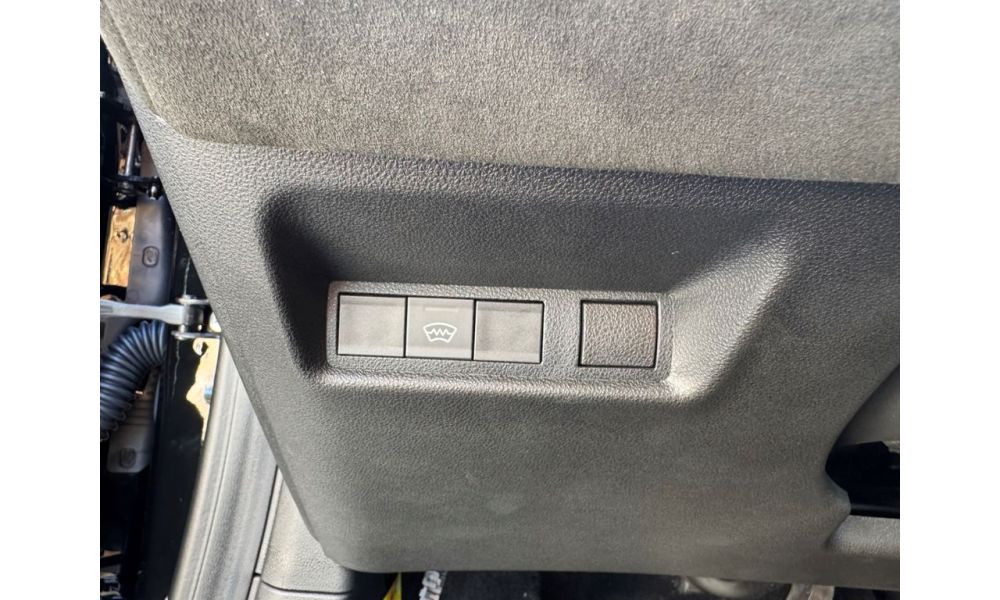 686058