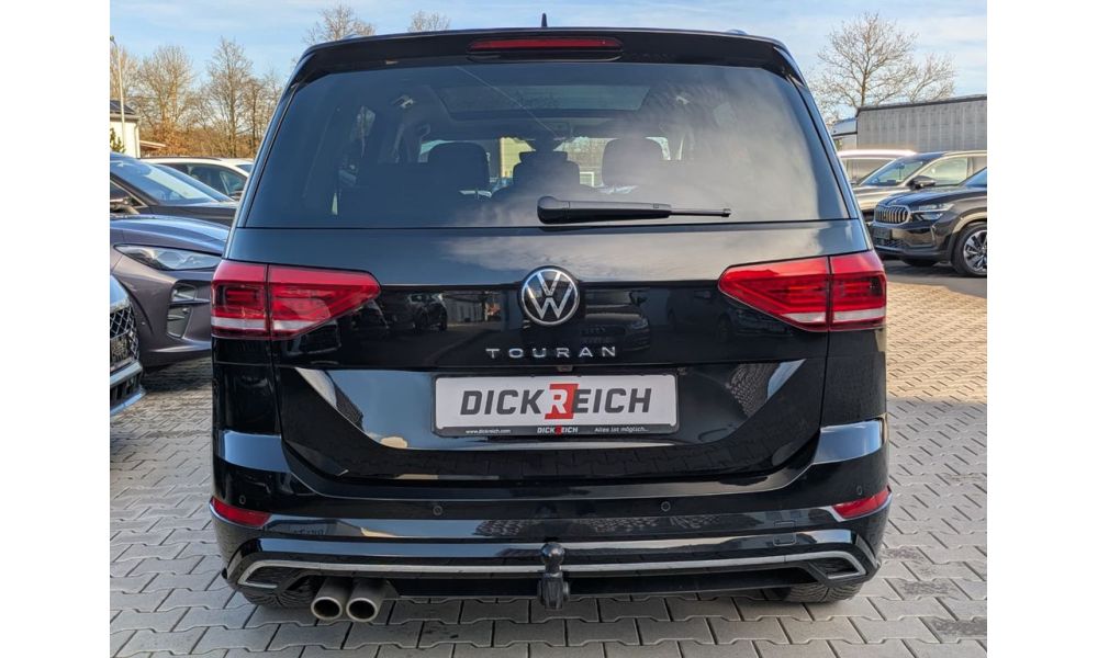 246203