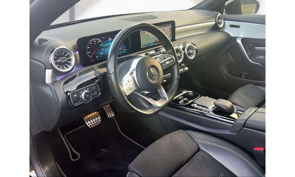 968744