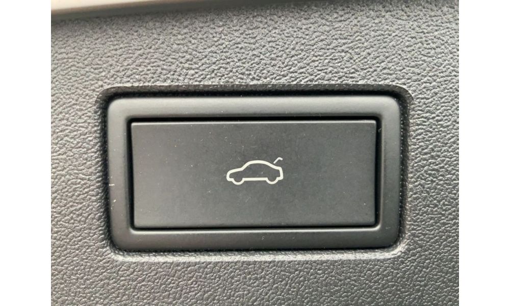 304754