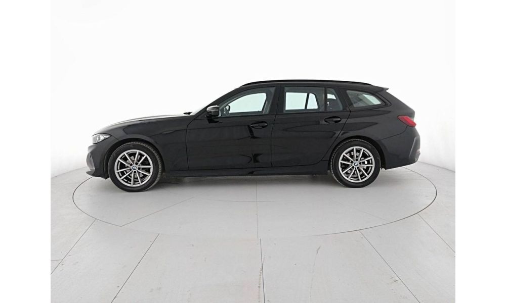 123097