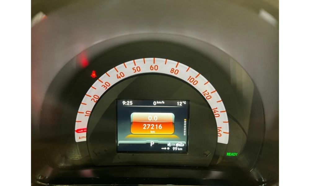 83915