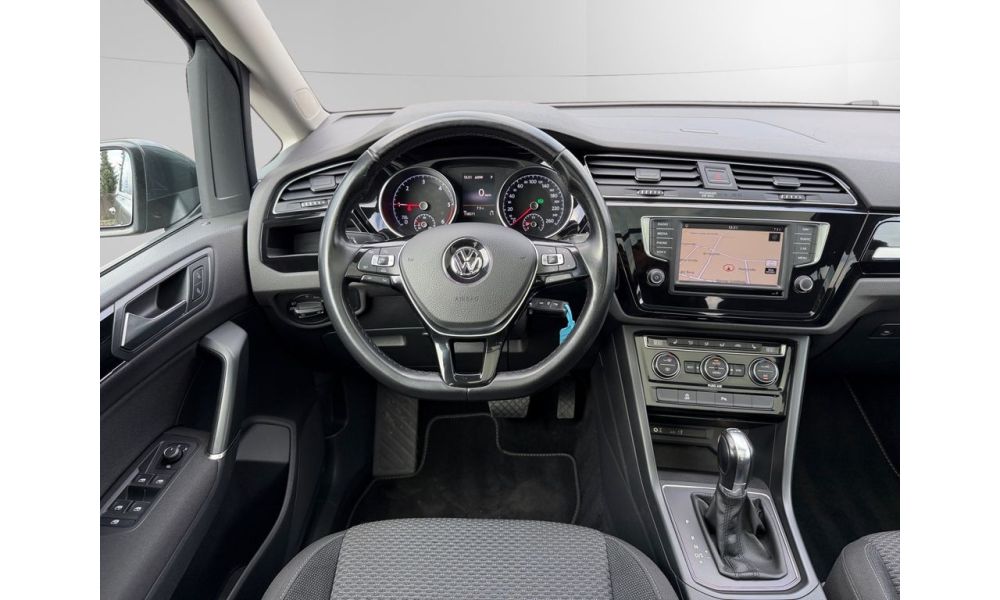 896231