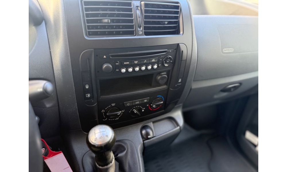 256426