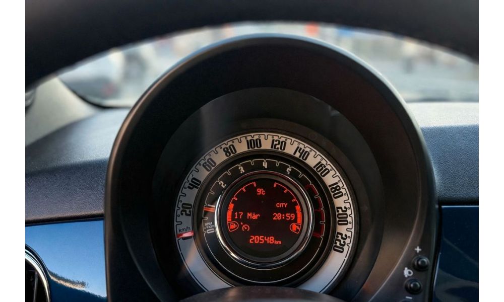 878680